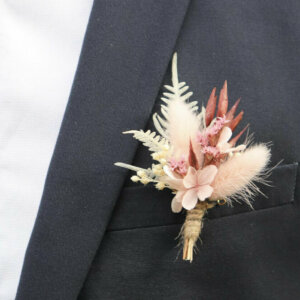 Boutonnière fleurs stabilisées N°1