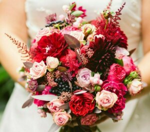 Bouquet de mariage fleurs fraîches : l’éclatant