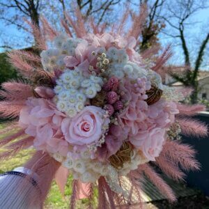 Bouquet de mariée en fleurs stabilisées Emmy